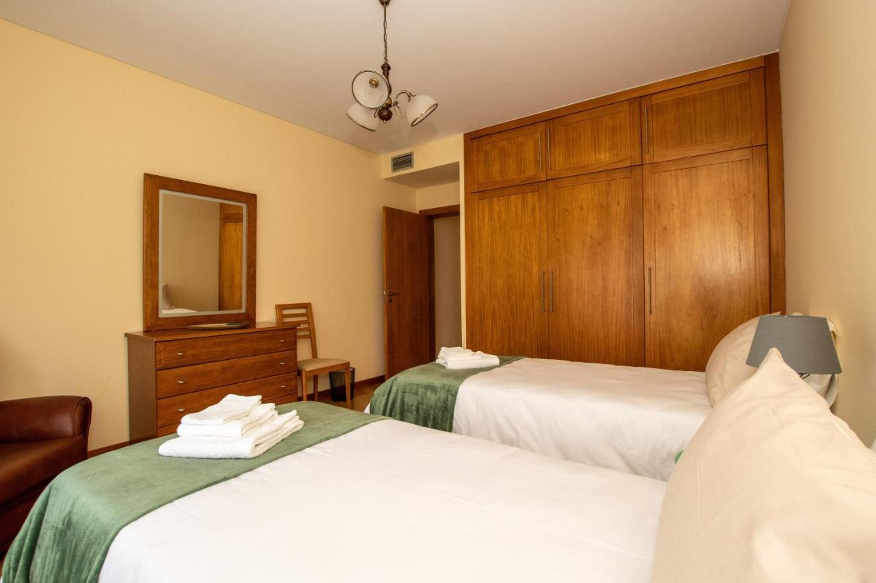 Vizinha'S Mommy'S Apartment 蓬塔德尔加达 外观 照片