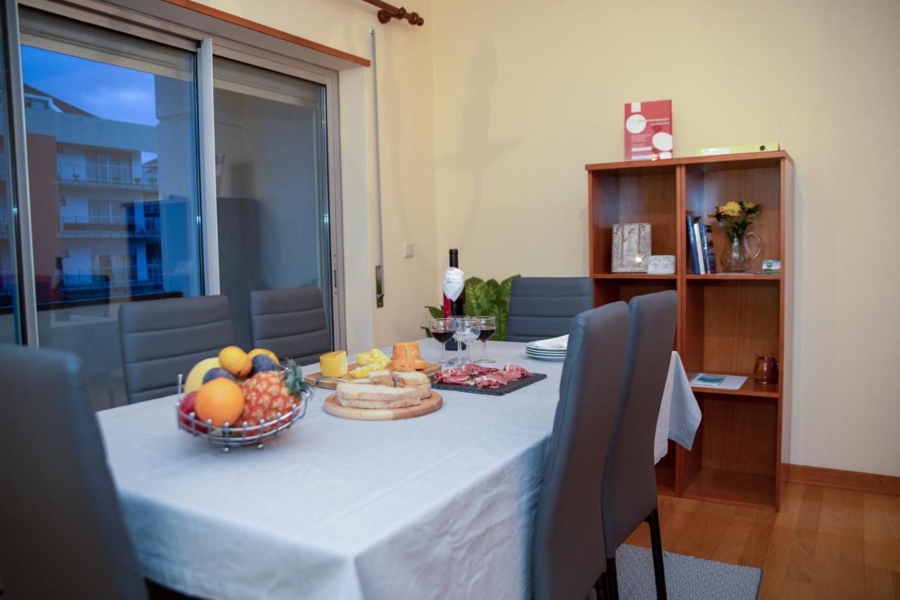 Vizinha'S Mommy'S Apartment 蓬塔德尔加达 外观 照片